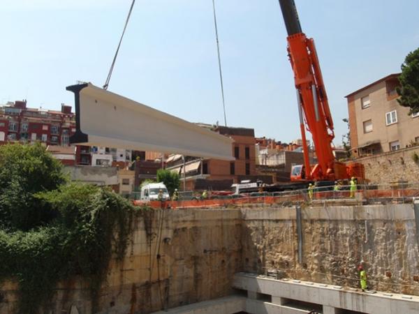 Estación de metro para L5 en Plaza d’Isop, Barcelona — 18