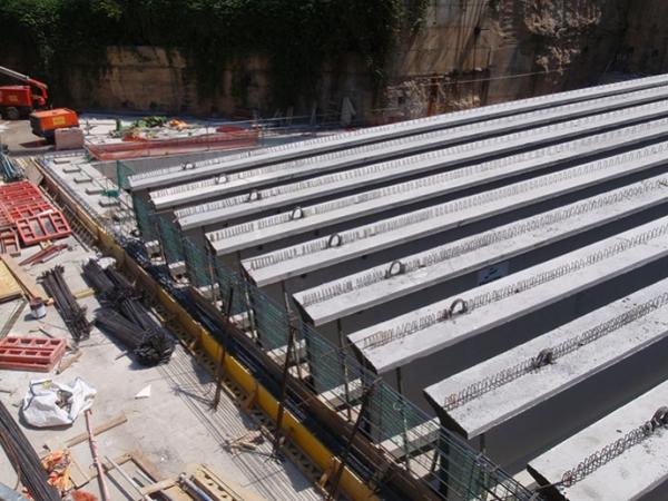 Estación de metro para L5 en Plaza d’Isop, Barcelona — 20